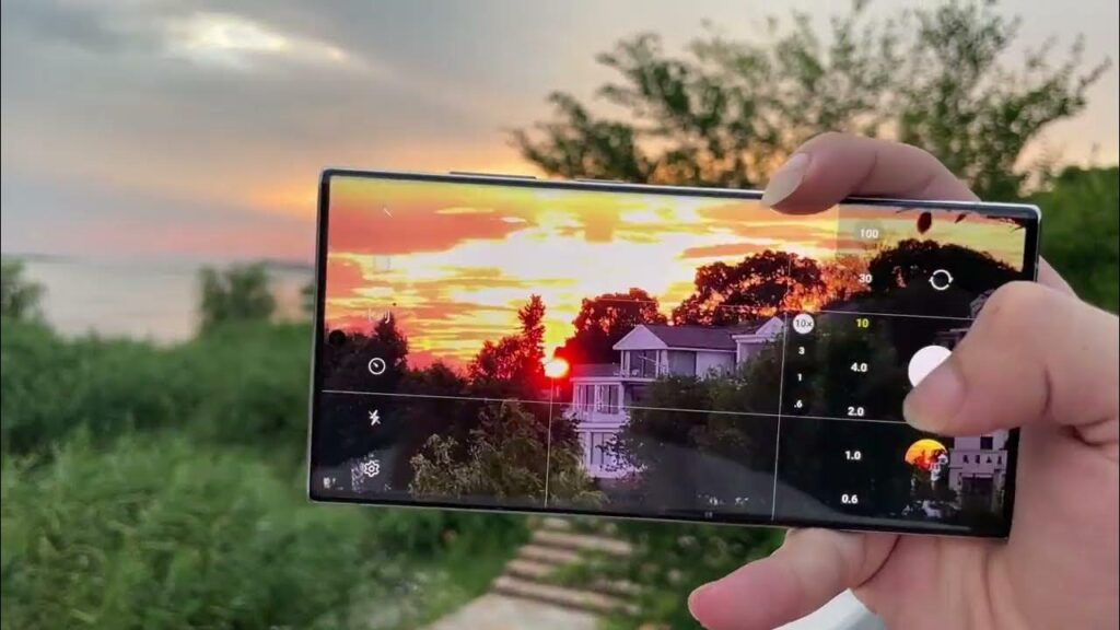 Samsung Galaxy S21: The Future of Smartphones